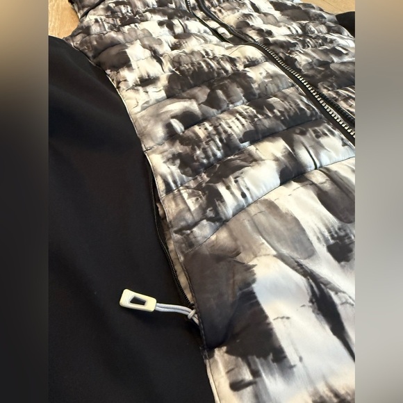 Sunice Thermal Puffer Vest size Large - Picture 7 of 9